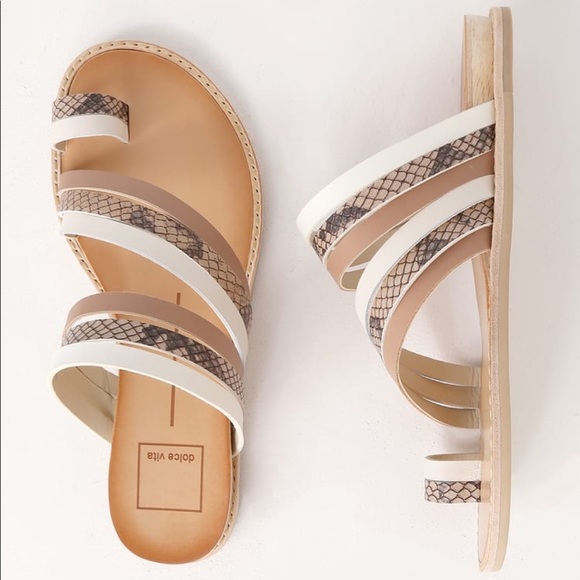 Dolce Vita Shoes - 🆕 Dolce Vita Nelly Leather Flat Sandals